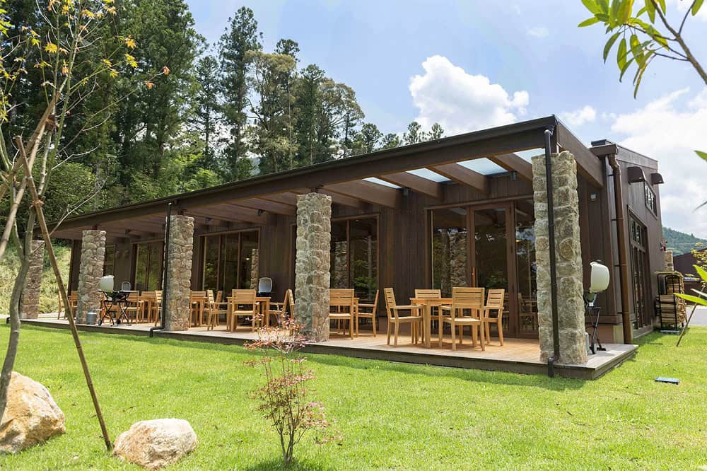 ハーベステラス本山　テラス席